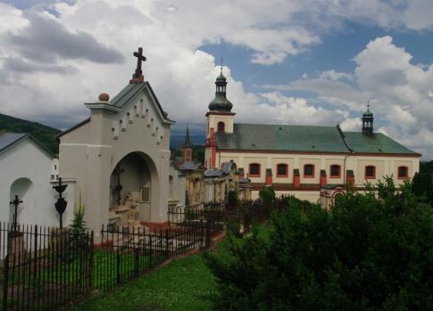Klášter sv. Augustina a hřbitov Vrchlabí