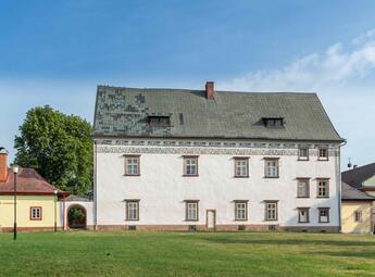 Zámek s památníkem J. A. Komenského