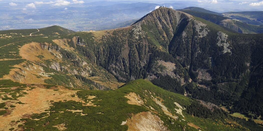 Z Pece pod Sněžkou Obřím dolem