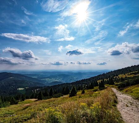 Z Rokytnice přes Dvoračky do Harrachova
