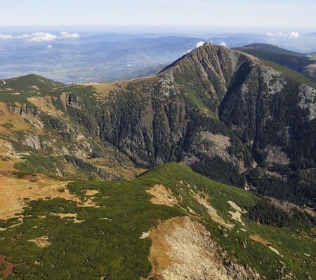 Z Pece pod Sněžkou Obřím dolem